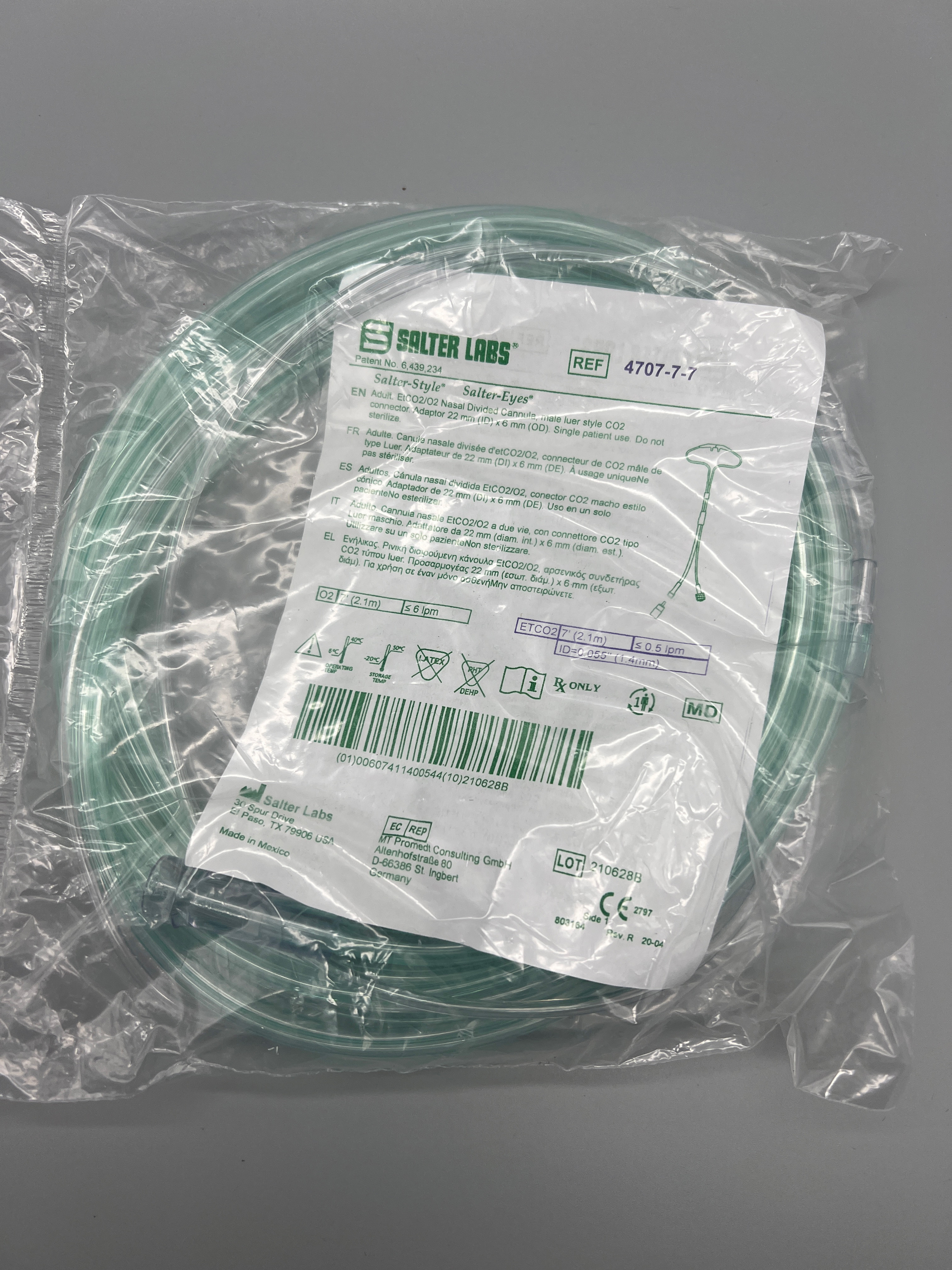 ADULT ETCO/O2 NASAL DIVIDED CANNULA, MALE LUER STYLE CO2 CONNECTOR